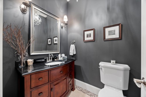 16211 29 Avenue, Surrey, BC - Indoor Photo Showing Bathroom