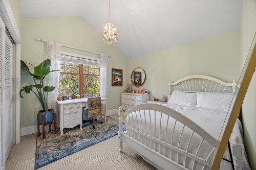 16211 29 Avenue, Surrey, BC - Indoor Photo Showing Bedroom