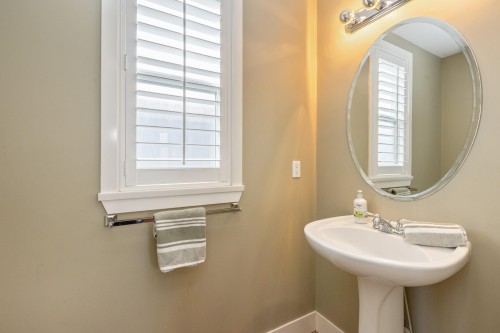 6880 190Th Street, Surrey, BC - Indoor Photo Showing Bathroom