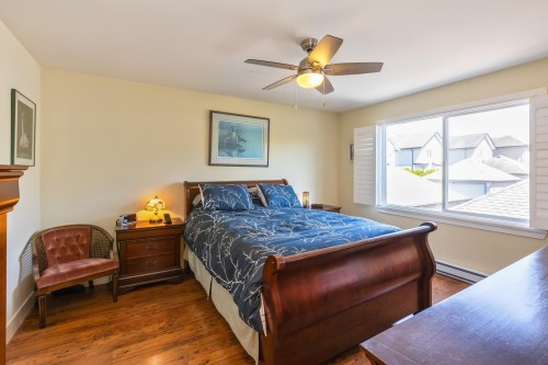 6880 190Th Street, Surrey, BC - Indoor Photo Showing Bedroom