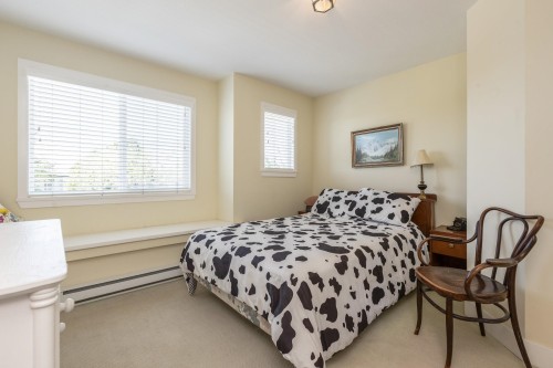6880 190Th Street, Surrey, BC - Indoor Photo Showing Bedroom
