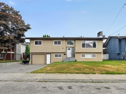 2068 Ridgeway Street Abbotsford, BC V2T 3X7
