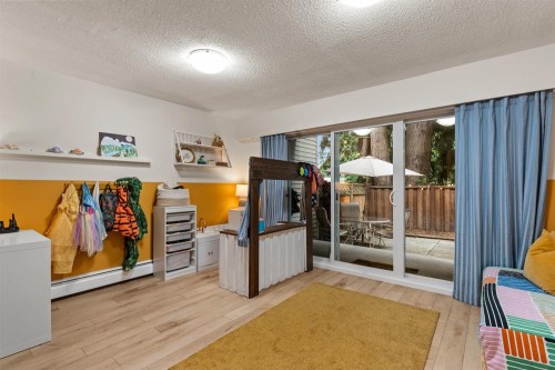 4-33293 Bourquin Crescent E, Abbotsford, BC - Indoor