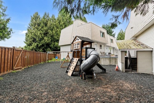 4-33293 Bourquin Crescent E, Abbotsford, BC - Outdoor