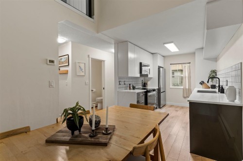 4-33293 Bourquin Crescent E, Abbotsford, BC - Indoor