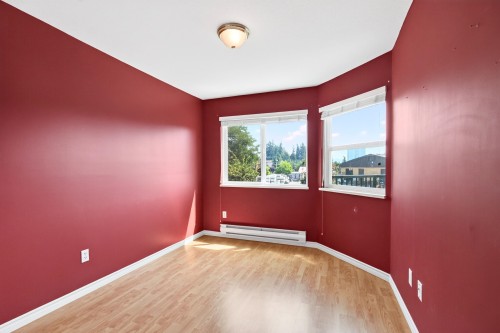 212-32044 Old Yale Road, Abbotsford, BC - Indoor Photo Showing Other Room