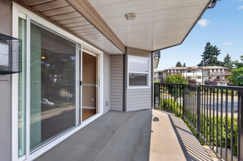 212-32044 Old Yale Road, Abbotsford, BC - Outdoor With Exterior