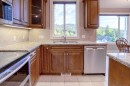 36456 Auguston Parkway E, Abbotsford, BC  - Indoor Photo Showing Kitchen With Double Sink With Upgraded Kitchen 