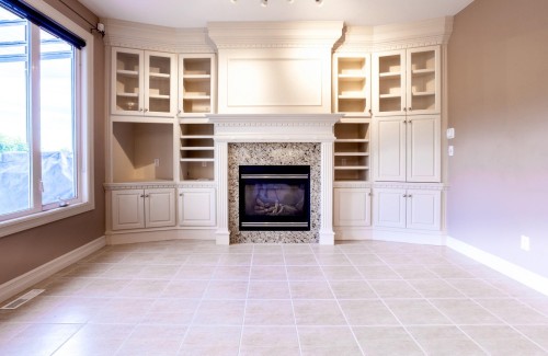 36456 Auguston Parkway E, Abbotsford, BC - Indoor Photo Showing Other Room With Fireplace