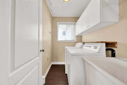 16773 63 Avenue, Surrey, BC - Indoor Photo Showing Laundry Room