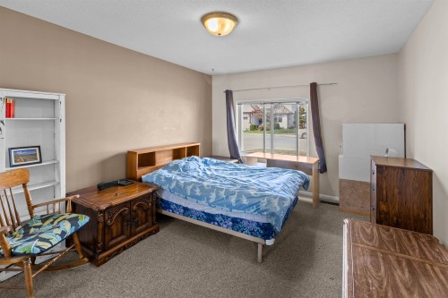32622 Egglestone Avenue, Mission, BC - Indoor Photo Showing Bedroom