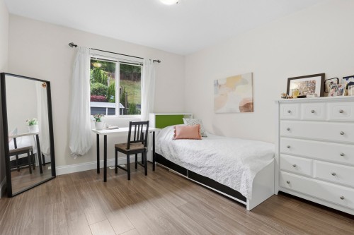33497 11 Avenue, Mission, BC - Indoor Photo Showing Bedroom