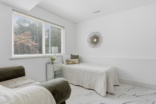 33497 11 Avenue, Mission, BC - Indoor Photo Showing Bedroom
