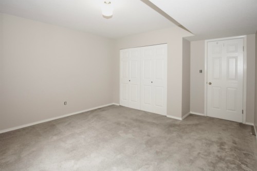 32-3055 Trafalgar Street, Abbotsford, BC - Indoor Photo Showing Other Room