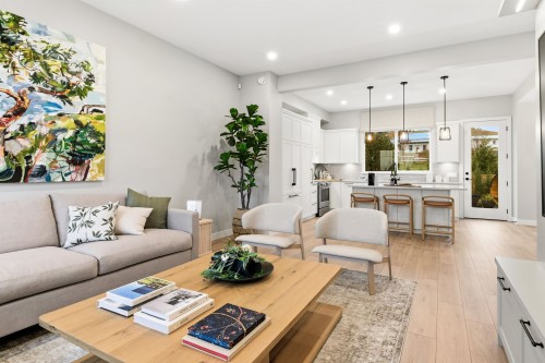 2859 Jersey Place, Abbotsford, BC - Indoor Photo Showing Living Room