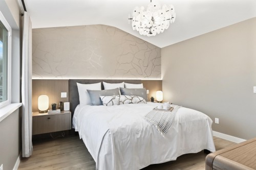 2855 Jersey Place, Abbotsford, BC - Indoor Photo Showing Bedroom