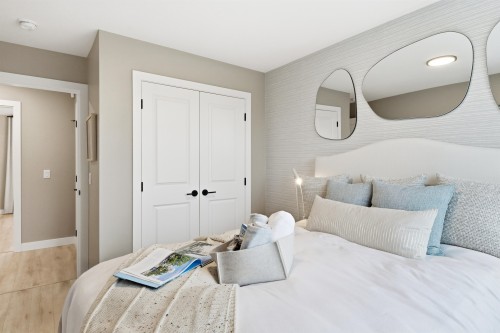 2855 Jersey Place, Abbotsford, BC - Indoor Photo Showing Bedroom