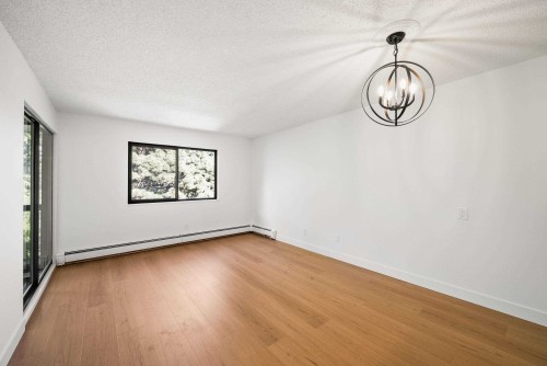 306-1526 George Street, White Rock, BC - Indoor Photo Showing Other Room