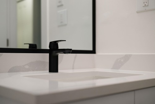 306-1526 George Street, White Rock, BC - Indoor Photo Showing Bathroom