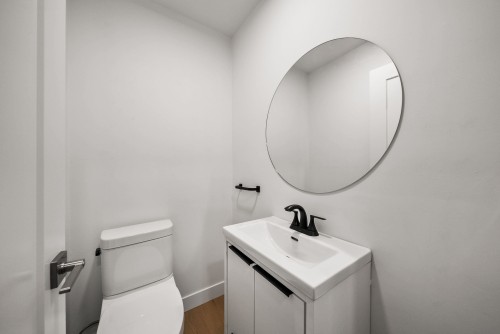 306-1526 George Street, White Rock, BC - Indoor Photo Showing Bathroom