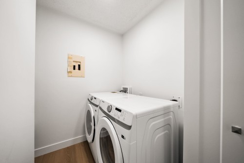306-1526 George Street, White Rock, BC - Indoor Photo Showing Laundry Room