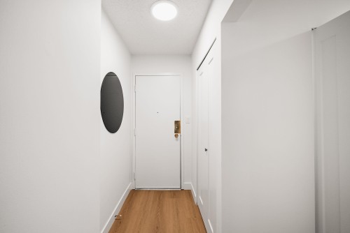306-1526 George Street, White Rock, BC - Indoor Photo Showing Other Room