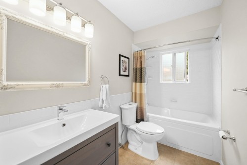 4130 206A Street, Langley, BC - Indoor Photo Showing Bathroom