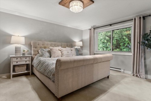 34849 Everett Drive, Abbotsford, BC - Indoor Photo Showing Bedroom