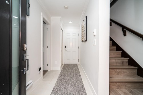 27-13898 64 Avenue, Surrey, BC - Indoor Photo Showing Other Room