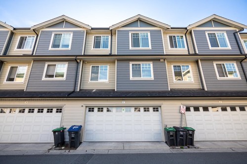 27-13898 64 Avenue, Surrey, BC - Outdoor With Facade