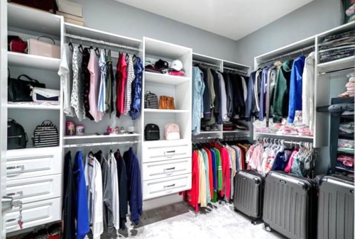17012 57 Avenue, Surrey, BC - Indoor With Storage