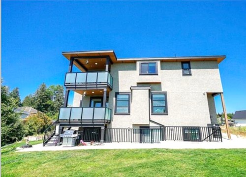 17012 57 Avenue, Surrey, BC - Outdoor
