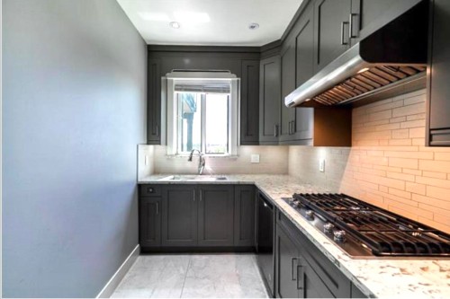 17012 57 Avenue, Surrey, BC - Indoor Photo Showing Kitchen