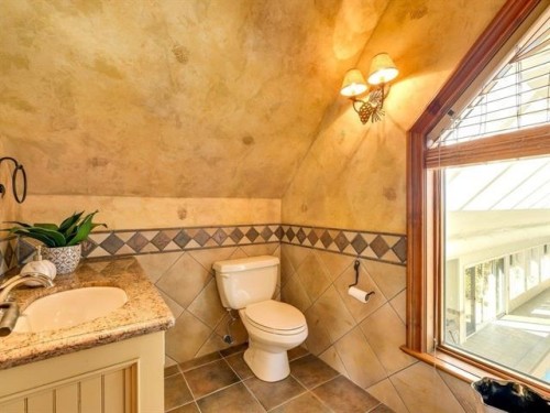 13315 25 Avenue, Surrey, BC - Indoor Photo Showing Bathroom