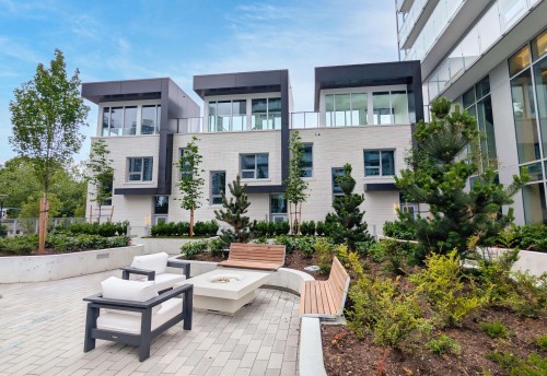 3102-13778 100 Avenue, Surrey, BC - Outdoor