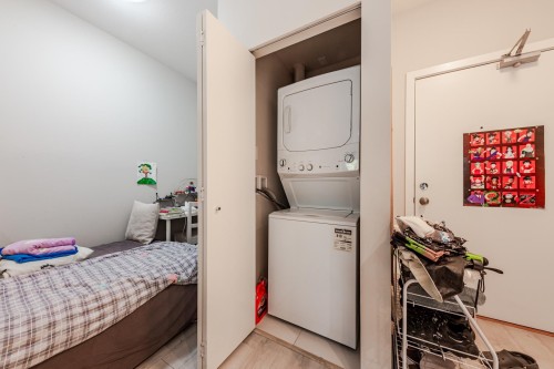 323-13768 108 Avenue, Surrey, BC - Indoor Photo Showing Laundry Room