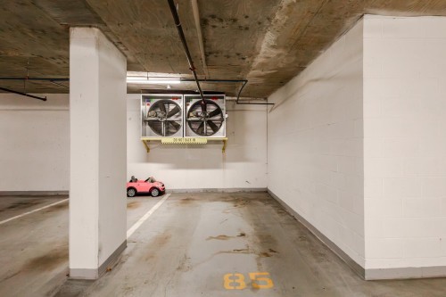 323-13768 108 Avenue, Surrey, BC - Indoor Photo Showing Garage