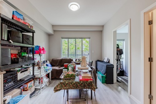 323-13768 108 Avenue, Surrey, BC - Indoor Photo Showing Other Room
