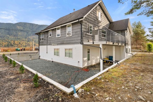 11186 Farms Road, Mission, BC - Outdoor