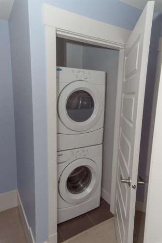 2-12775 63 Avenue, Surrey, BC - Indoor Photo Showing Laundry Room