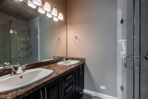 112-20738 84 Avenue, Langley, BC - Indoor Photo Showing Bathroom