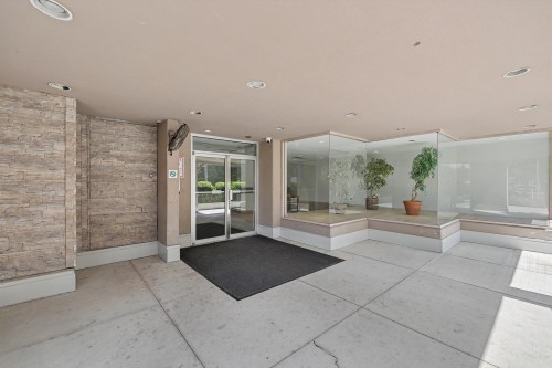 1701-14881 103A Avenue, Surrey, BC -  Photo Showing Other Room