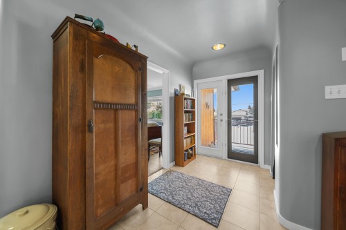 34921 Dewdney Trunk Road, Mission, BC - Indoor