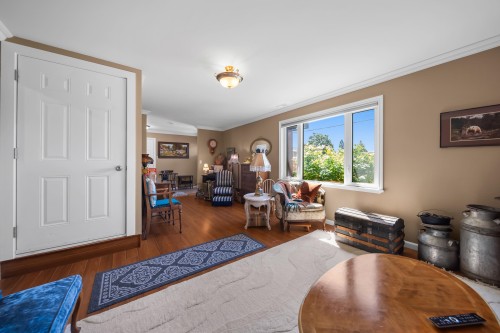 34921 Dewdney Trunk Road, Mission, BC - Indoor