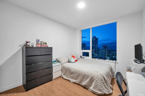 2402-13359 Old Yale Road, Surrey, BC - Indoor Photo Showing Bedroom