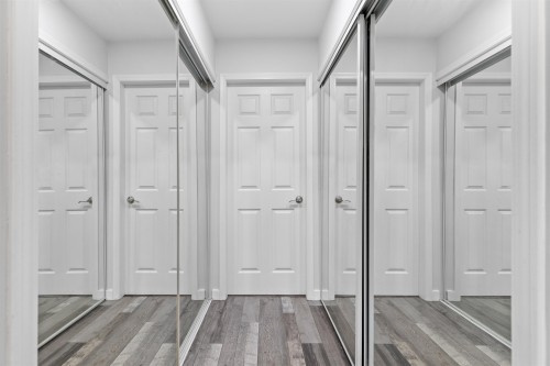105-12125 75A Avenue, Surrey, BC - Indoor Photo Showing Other Room