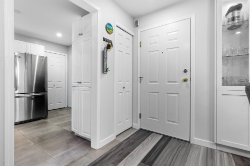 105-12125 75A Avenue, Surrey, BC - Indoor Photo Showing Other Room