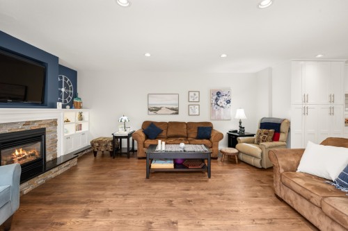 14972 81A Avenue, Surrey, BC - Indoor Photo Showing Living Room With Fireplace