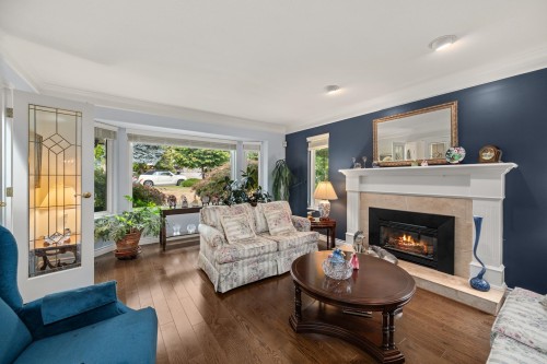 14972 81A Avenue, Surrey, BC - Indoor Photo Showing Living Room With Fireplace
