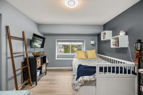 14972 81A Avenue, Surrey, BC - Indoor Photo Showing Bedroom